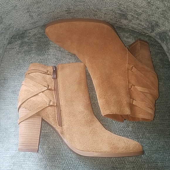 🎉Make an offer Suede Boot - Picture 7 of 7
